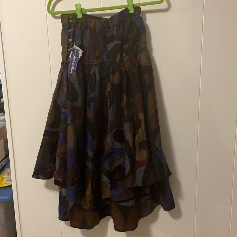 VTG Aura Loehmans Tiered Jewel Tone with Side Latches NWT Skirt